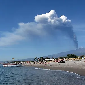 Casa Porta Naxos Sicilia Taormina , Giardini Naxos Italia
