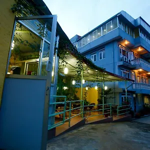 Отель Nandini