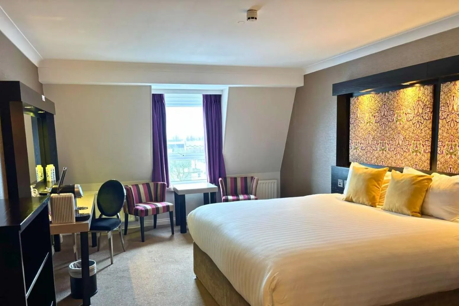 Flannery'S Hotel Голуэй